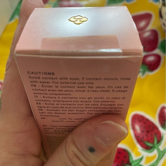 MZ SKIN ANTI-POLLUTION HYDRATING MIST
POLLUTION, INFRARED & BLUE LIGHT SHIELD - Picture 3 of 7